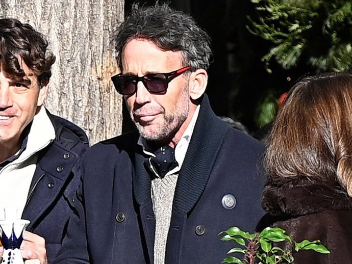 Álvaro Muñoz Escassi, 'tardebuena' con amigos