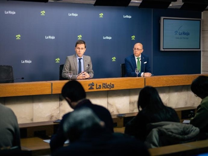 El Gobierno presenta una línea de ayudas para garantizar el servicio de bar-cafetería en los municipios de hasta 500 habitantes