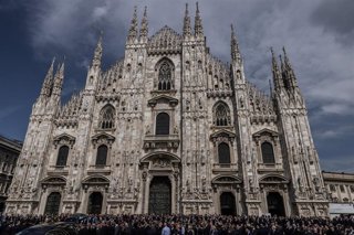 Archivo -  Duomo Cathedral de Milán