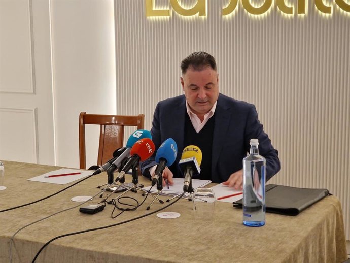 Samuel Pousada na a rolda de prensa deste venres.