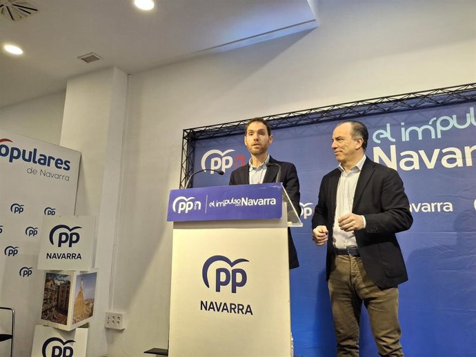 Los diputados del PP Sergio Sayas y Carlos García Adanero.
