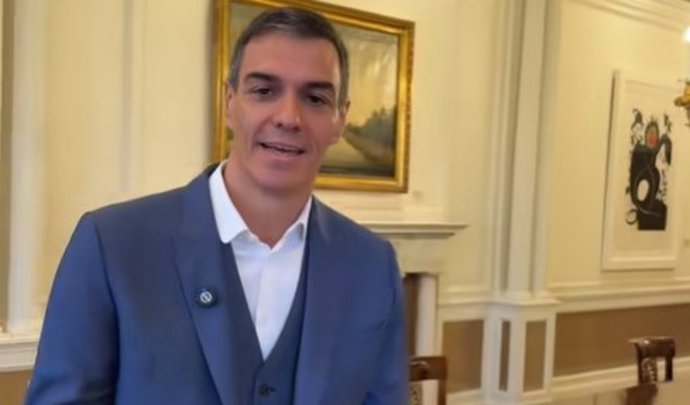 Pedro Sánchez durante el 'house tour' del Palacio de la Moncloa que ha publicado en Tik Tok