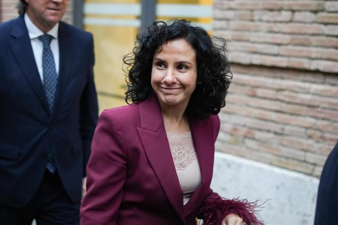 La consellera de Servicios Sociales, Familia e Infancia, Elena Albalat, a su llegada al traspaso de carteras de los consellers y conselleras de la Generalitat Valenciana, a 4 de diciembre de 2025, en Valencia