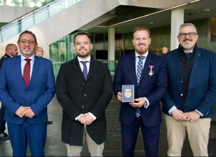 Miembros del grupo municipal de Vox en Dos Hermanas (Sevilla)