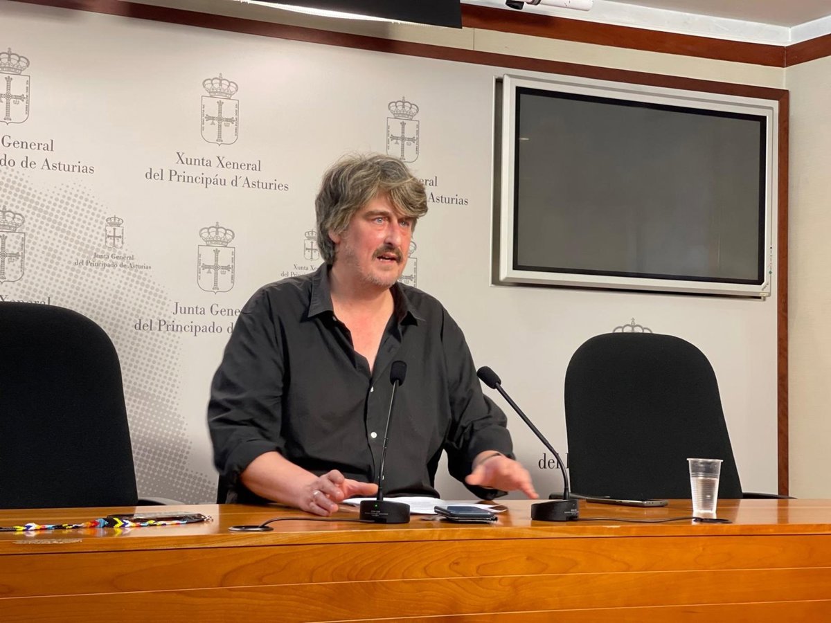 Vegas (IU-Convocatoria) critica el subterfugio de la derecha para retrasar la aprobación de los presupuestos de 2026