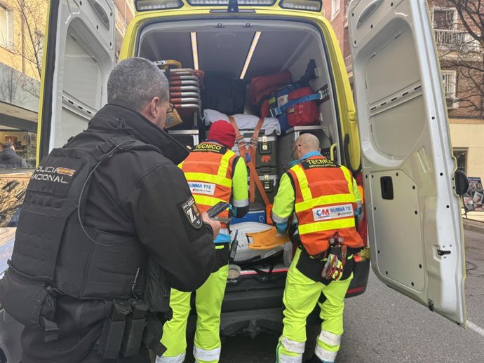 Agresión con arma blanca en domicilio de C/ Marcelo Usera.