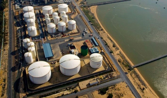 Archivo - Imagen aérea del polo químico de Huelva