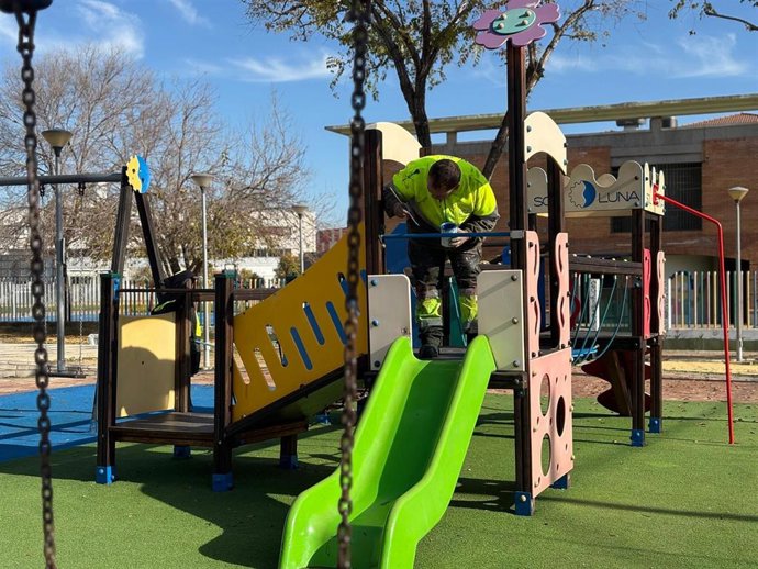 La adecuación del Parque Francisco Garrido Marqués, en el barrio hispalense de Palmete.