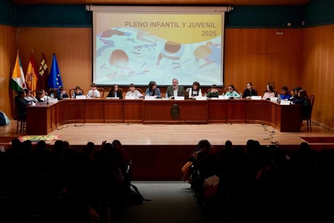 Imagen del Pleno Infantil en Santomera
