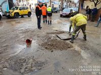 Efectivos de Infoca realizan labores de acondicionamiento de zonas afectadas en Cártama (Málaga) tras lluvias
