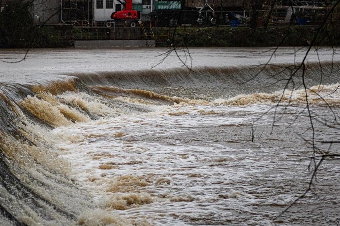 El Río Ter a su paso por Sarrià de Ter (Girona) el sábado