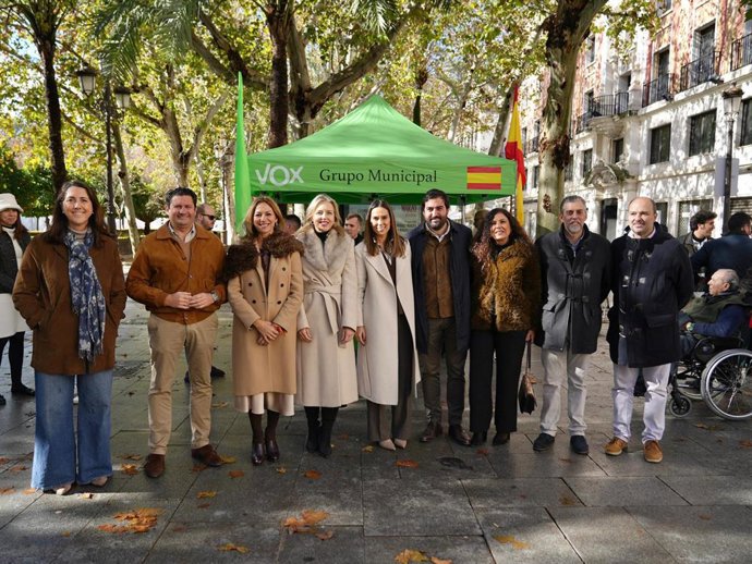Lectura del Manifiesto por la Vida de Vox en Sevilla.