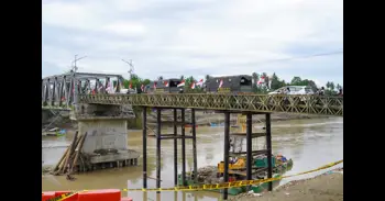 Los equipos de búsqueda de los desaparecidos en Indonesia solo encuentran restos del barco y ampliarán el área el lunes