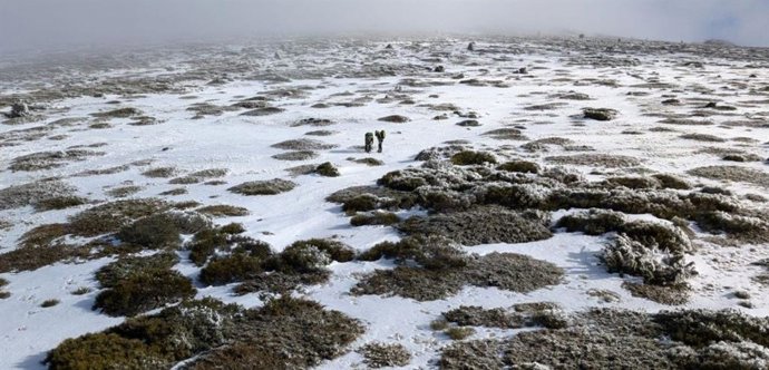 Sucesos.- Rescatan a un montañero desorientado por la niebla en el pico Peñalara, en Segovia