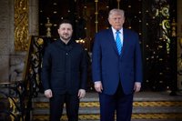 Trump y Zelenski ven "muy cerca" un posible acuerdo en Ucrania pero quedan "asuntos espinosos"