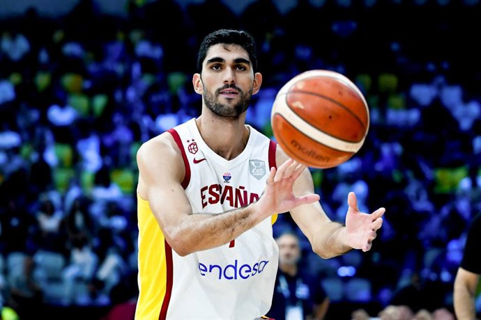 Archivo - Arquivo - 31 de agosto de 2025, Limassol, Munique, CHIPRE: Santi Aldama nº 7 da Espanha em ação durante um jogo do Grupo C do Fiba Eurobasket 2025 no Spyros Kyprianou Sports Center em Limassol, Chipre, em 31 de agosto de 2025