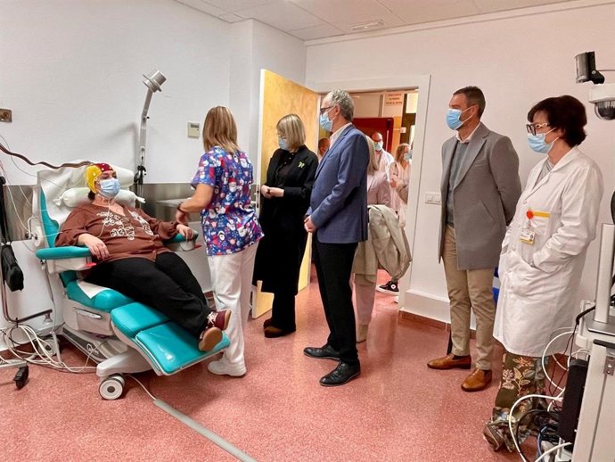 El hospital de Caravaca de la Cruz es pionero en implantar la videoconsulta de electroencefalograma