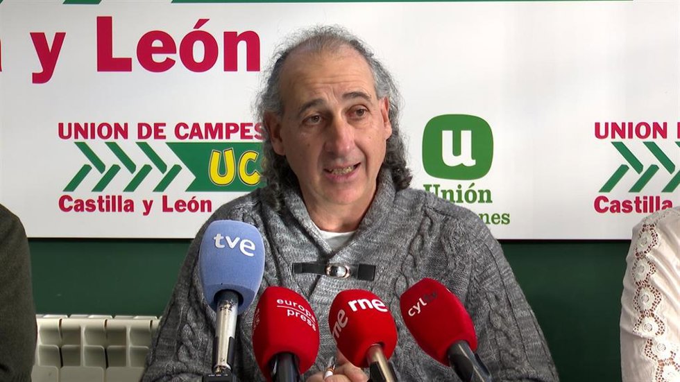 González Palacín, durante la rueda de prensa.