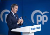 Feijóo dice que envió a la jueza de la dana lo que le pidió y que le mandará sus mensajes a Mazón si se los reclama