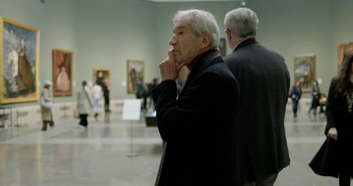 El actor José Sacristán durante su visita al Museo del Prado.