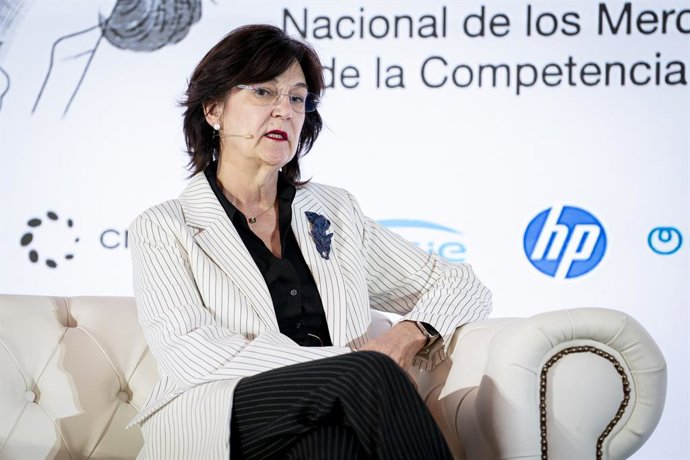 Archivo - La presidenta de LA CNMC, Cani Fernández Vicién, durante la primera jornada del Forbes Spain Economic Summit 2025, en el Hotel Villa Magna, a 25 de septiembre de 2025, en Madrid (España). El encuentro, que tiene lugar los días 25 y 26 de septiem