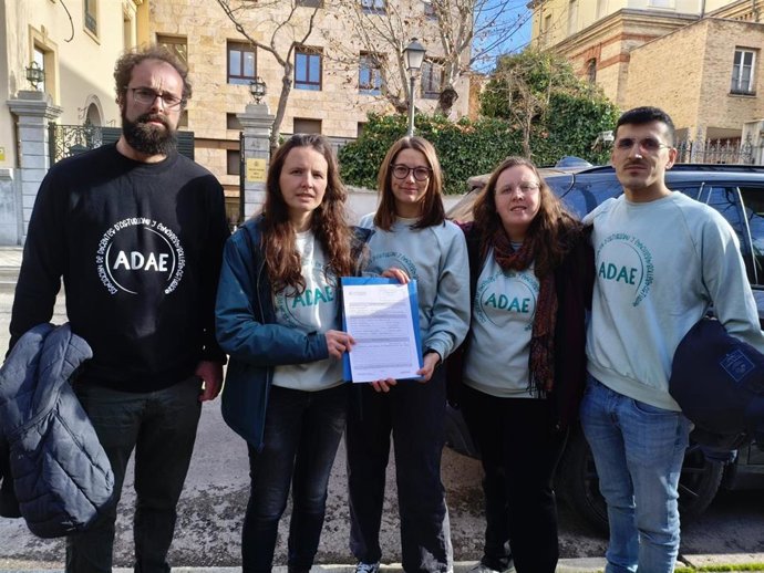 Docentes de asturiano y eonaviego recurren al Defensor del Pueblo por la negativa del Ministerio a crear su especialidad