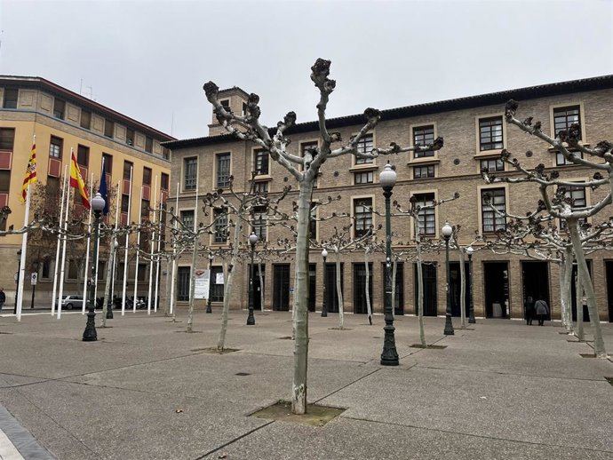 Archivo - Exterior del Edificio Pignatelli de Zaragoza. Sede del Gobierno de Aragón.