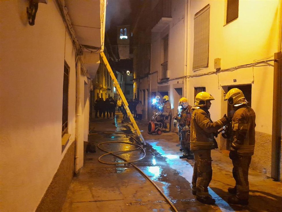Incendio en una vivienda en Hervás (Cáceres)