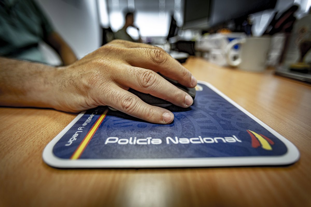 Imputados tres menores por manipular imágenes de compañeras mediante IA en Cartagena (Murcia)