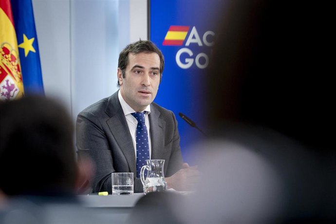 El ministro de Economía, Comercio y Empresa, Carlos Cuerpo, en el Palacio de la Moncloa, a 9 de diciembre de 2025, en Madrid (España).