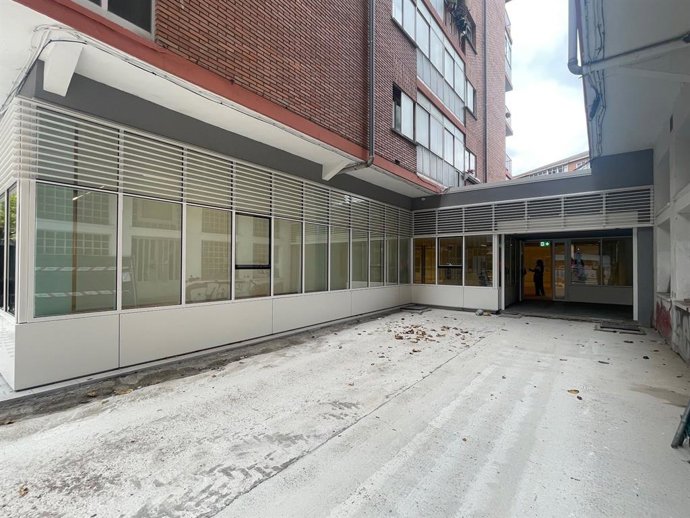 Zaramagako LAR zentroa eraikitzeko 1,3 milioi euroko obra amaitu ondoren, martxan jarri ahal izateko lan guztiak egiten ari dira