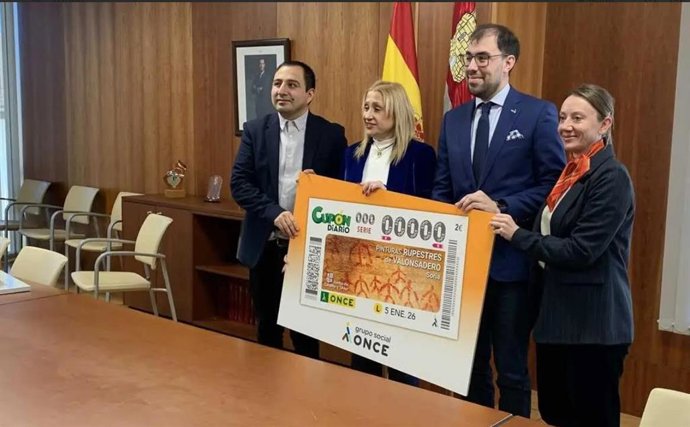 Presentación del cupón de la ONCE dedicado a las pinturas rupestres de Valonsadero.
