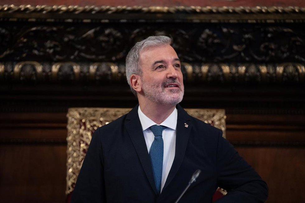 Archivo - El alcalde de Barcelona, Jaume Collboni, durante un pleno en el Ayuntamiento de Barcelona, a 28 de marzo de 2025, en Barcelona, Catalunya (España)