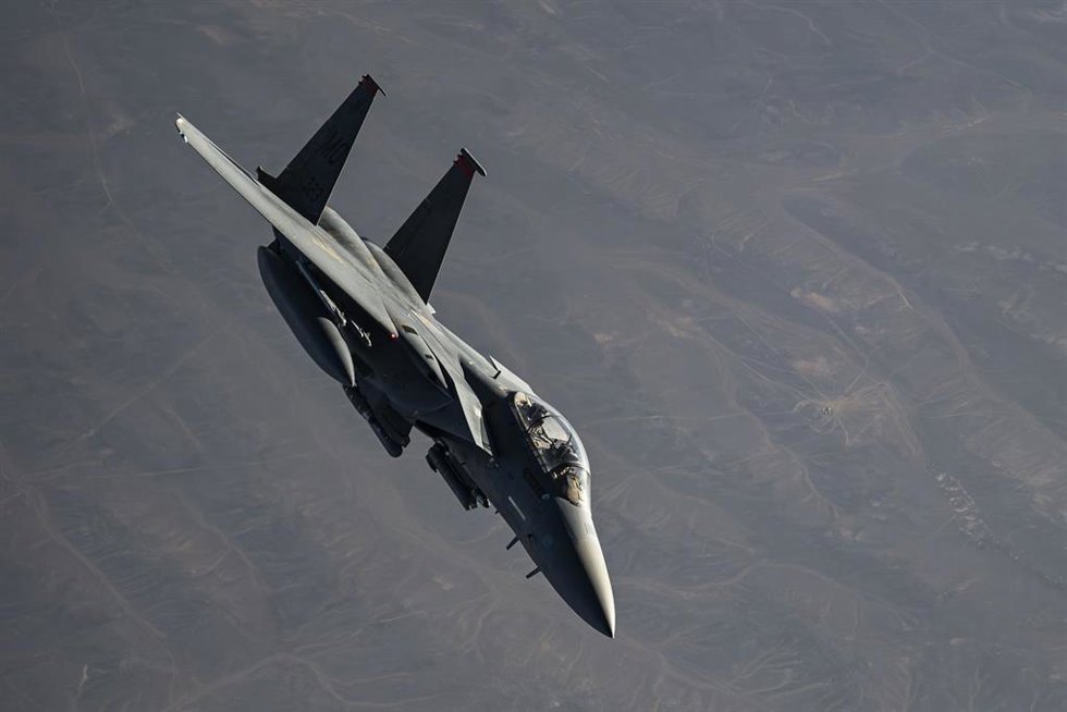 Archivo - Un F-15E Strike Eagle de la Fuerza Aérea de Estados Unidos en Oriente Próximo (archivo)