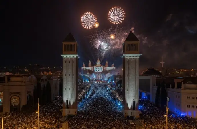 Celebración de Año Nuevo en la Font Mágica de Montjuïc