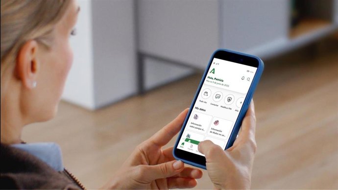 La Junta contabiliza 2,5 millones de "interacciones" de los andaluces a través de la Administración digital.