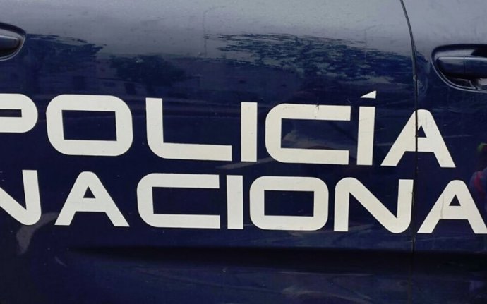 Archivo - Un coche de la Policía Nacional.