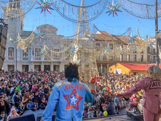 Campanadas infantiles en la Plaza Mayor de Guadalajara.