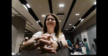 El PSOE admite que pagó más de 15.600 euros a Leire Díez como periodista pero niega que tuviera cargo en el partido