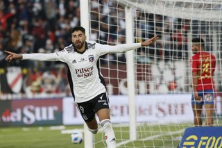 Futbol, Colo Colo vs Union Española. Fecha 24 campeonato Nacional 2022. El jugador de Colo Colo Juan Martin Lucero , celebra su gol contra Union Española durante el partido por primera division realizado en el estadio Monumental. Santiago,