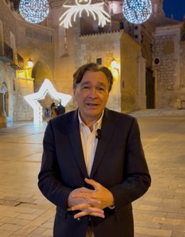 El portavoz parlamentario de Teruel Existe, Tomás Guitarte.