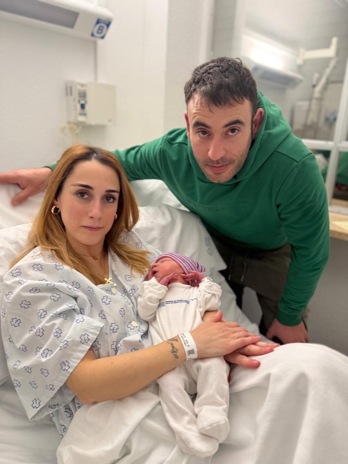 Coral, la primera gallega nacida en 2026 es ourensana