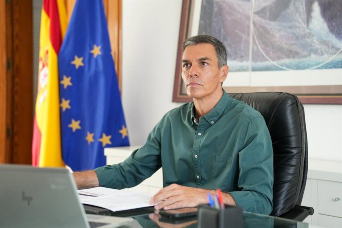 Archivo - El presidente del Gobierno, Pedro Sánchez, preside la reunión del Comité Estatal de Coordinación (CECOD) contra los incendios, a 21 de agosto de 2025, en Madrid (España).