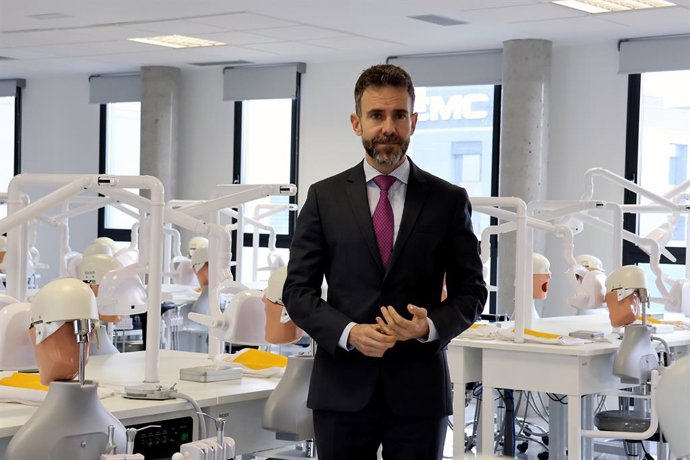 David García, rector de la UEMC.