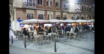 Denunciados dos hosteleros de Santander en Nochevieja por rebasar el horario y el aforo