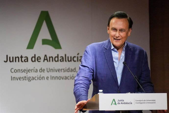 Archivo - El consejero de Universidad, José Carlos Gómez Villamandos, en una imagen de julio de 2025 en la firma del Clean Aviation Joint Undertaking, protocolo para el impulso de la aviación limpia.