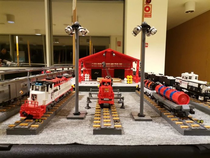 Exposición de trenes de Tente en el Museo Aquagraria de Ejea de los Caballeros.