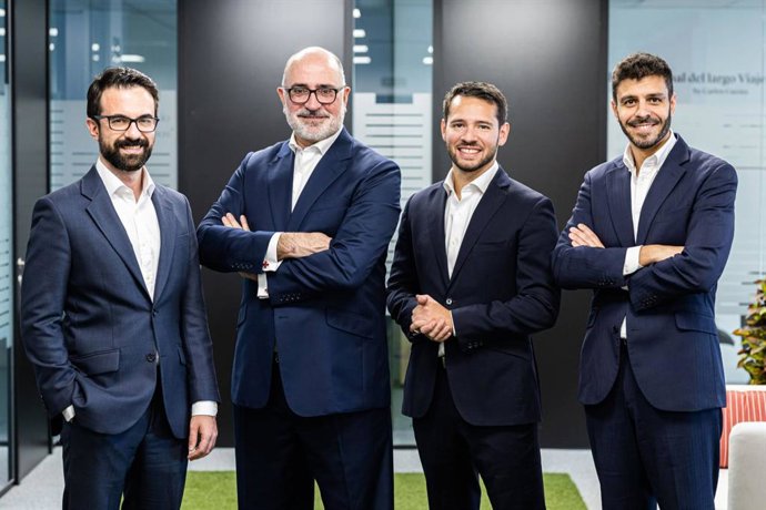 Horos AM firma un 2025 histórico; lanza estrategia de renta fija y bate récords de crecimiento y partícipes