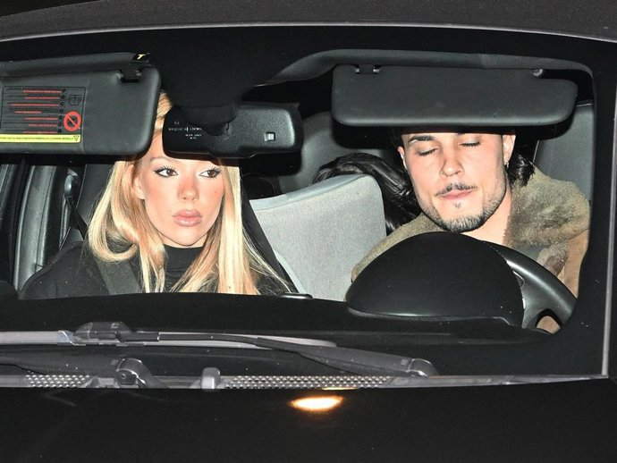 (Foto De ARCHIVO) Alejandra Rubio Y Carlo Costanzia Llegan Al Domicilio De Terelu Para Celebrar La Cena De Nochebuena