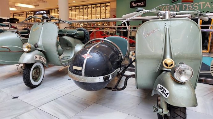 Exposición motocicletas clásicas en Vallsur